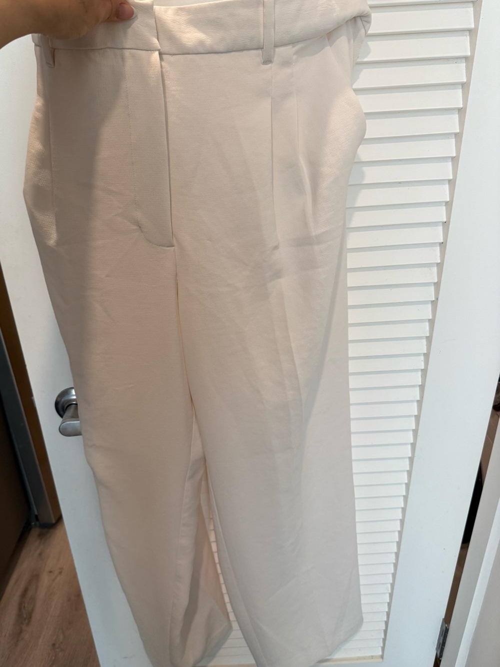 Aritzia Effortless Pants — White